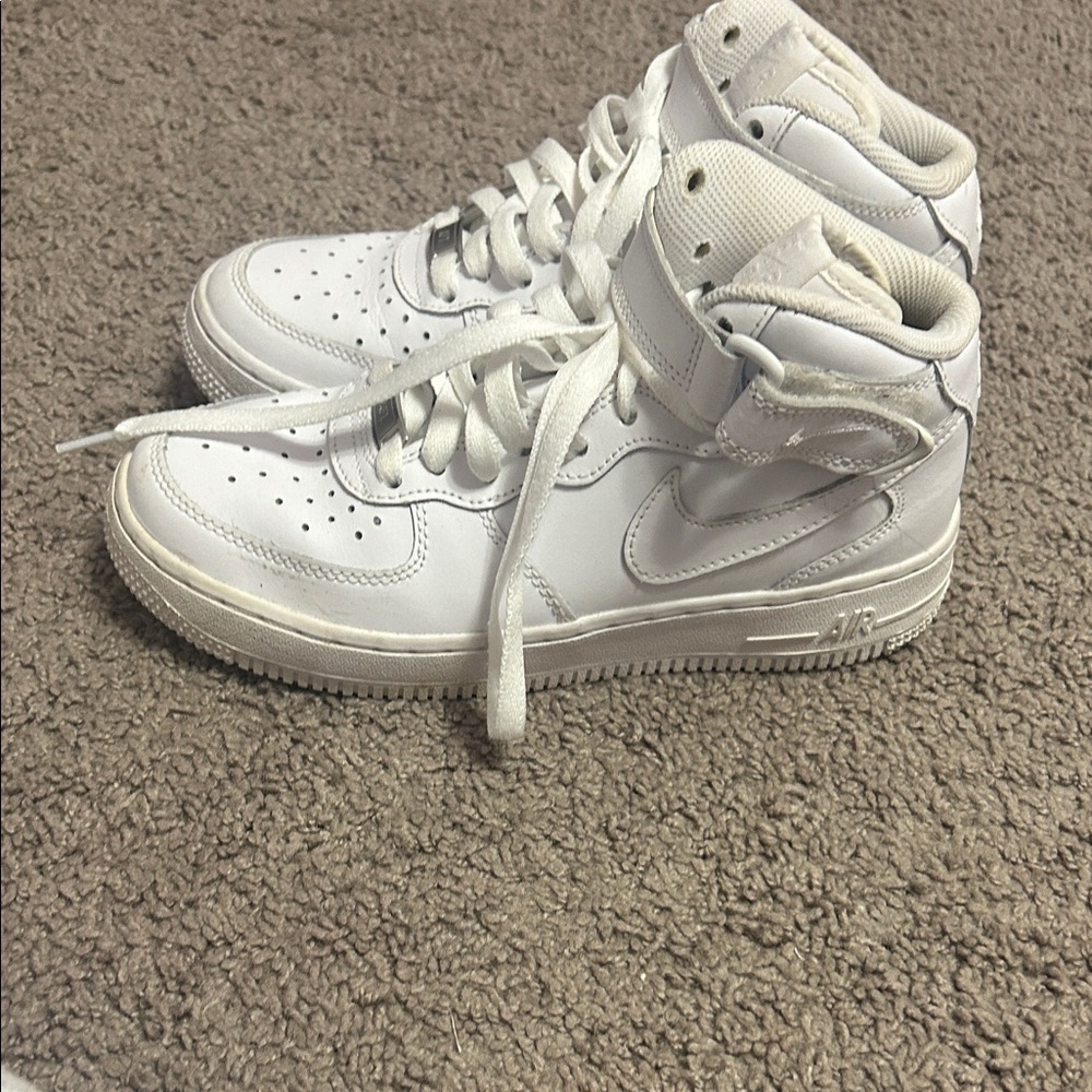 Nike Classic White High-Tops